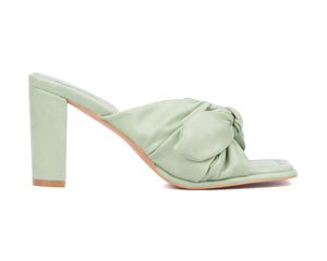 Women's Deanna Heels